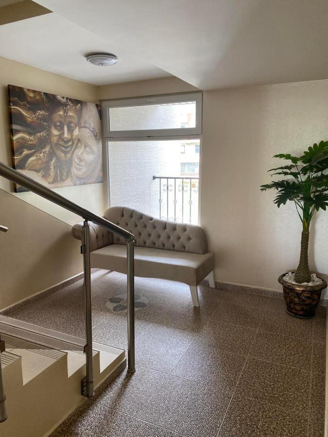 Комплекс Окей Hostel Shumen Bagian luar foto