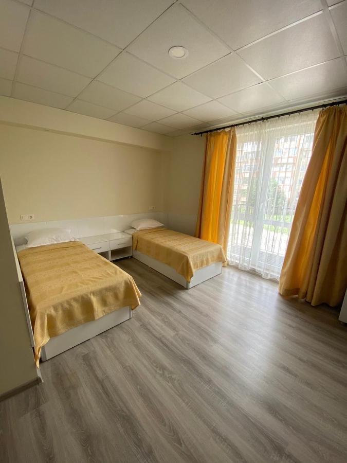 Комплекс Окей Hostel Shumen Bagian luar foto