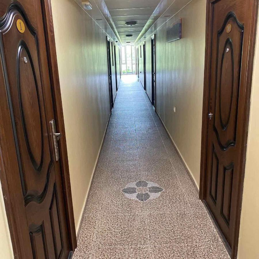 Комплекс Окей Hostel Shumen Bagian luar foto