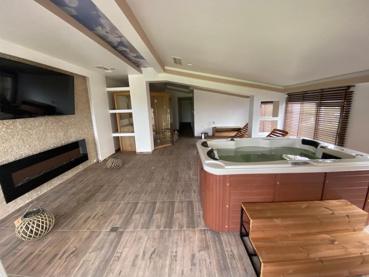 Комплекс Окей Hostel Shumen Bagian luar foto
