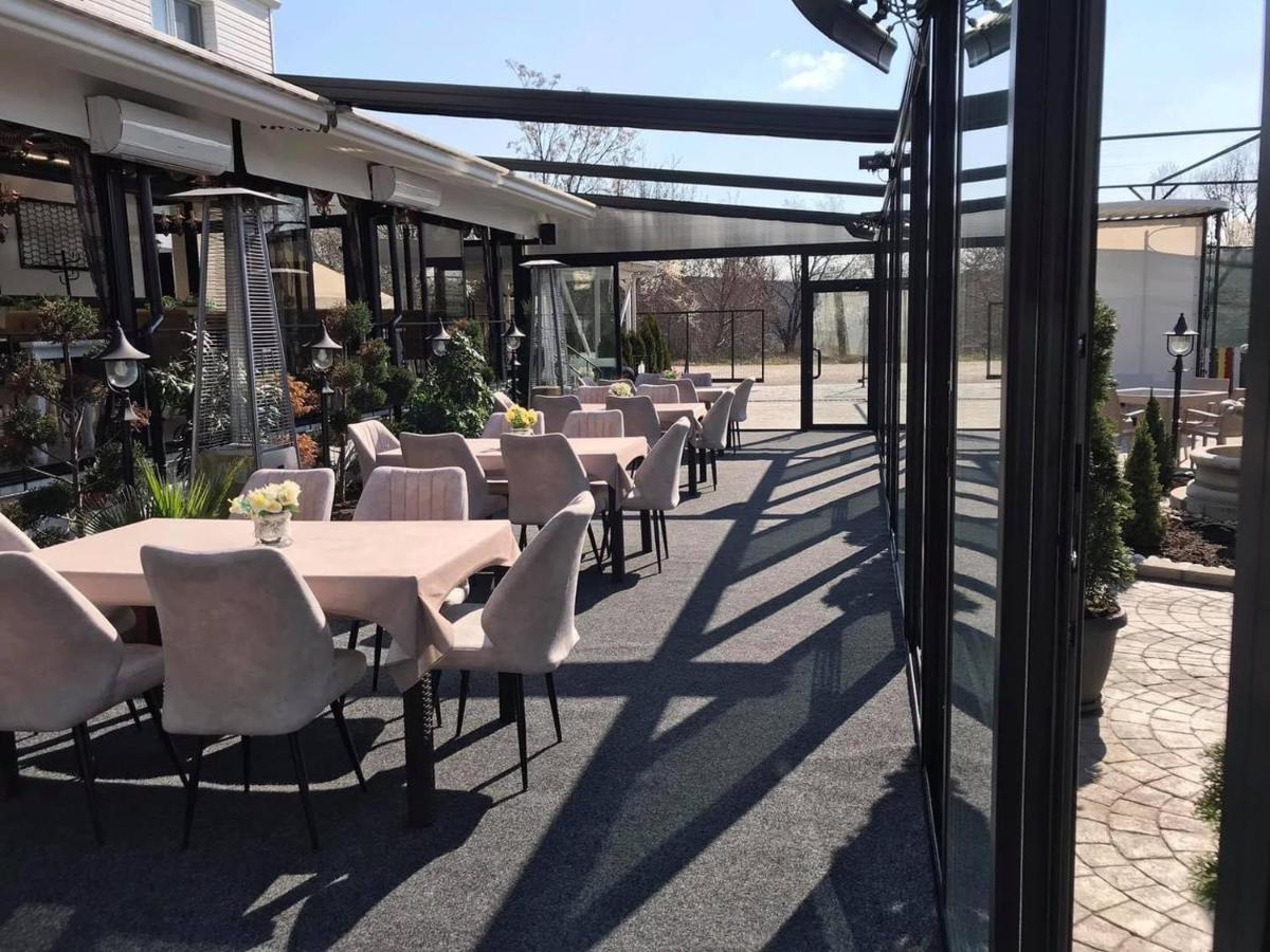 Комплекс Окей Hostel Shumen Bagian luar foto